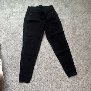 Athleta Trekkie Jogger Pants